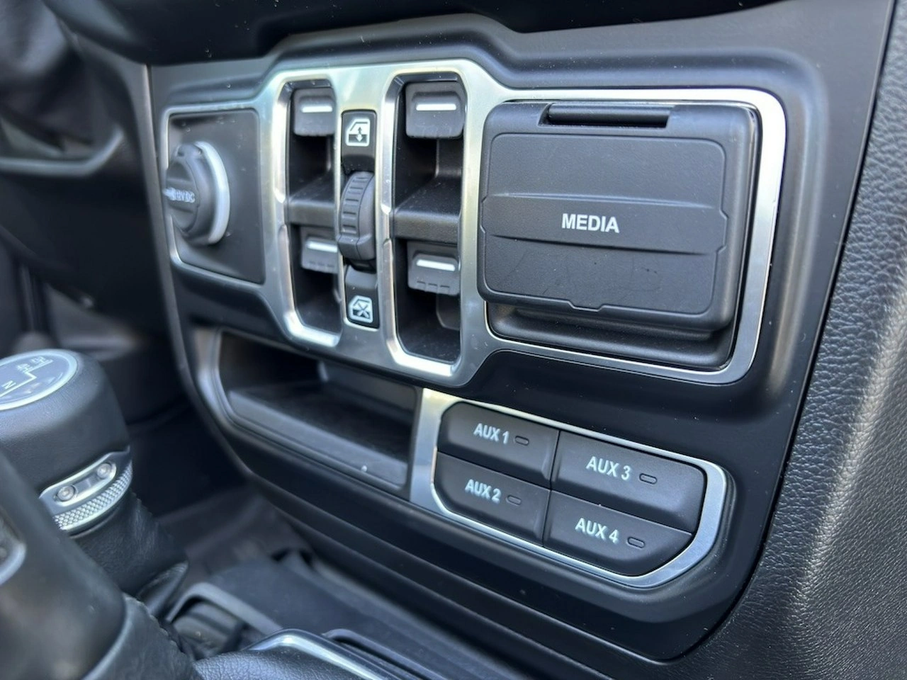 Jeep Wrangler - Zdjęcie 39