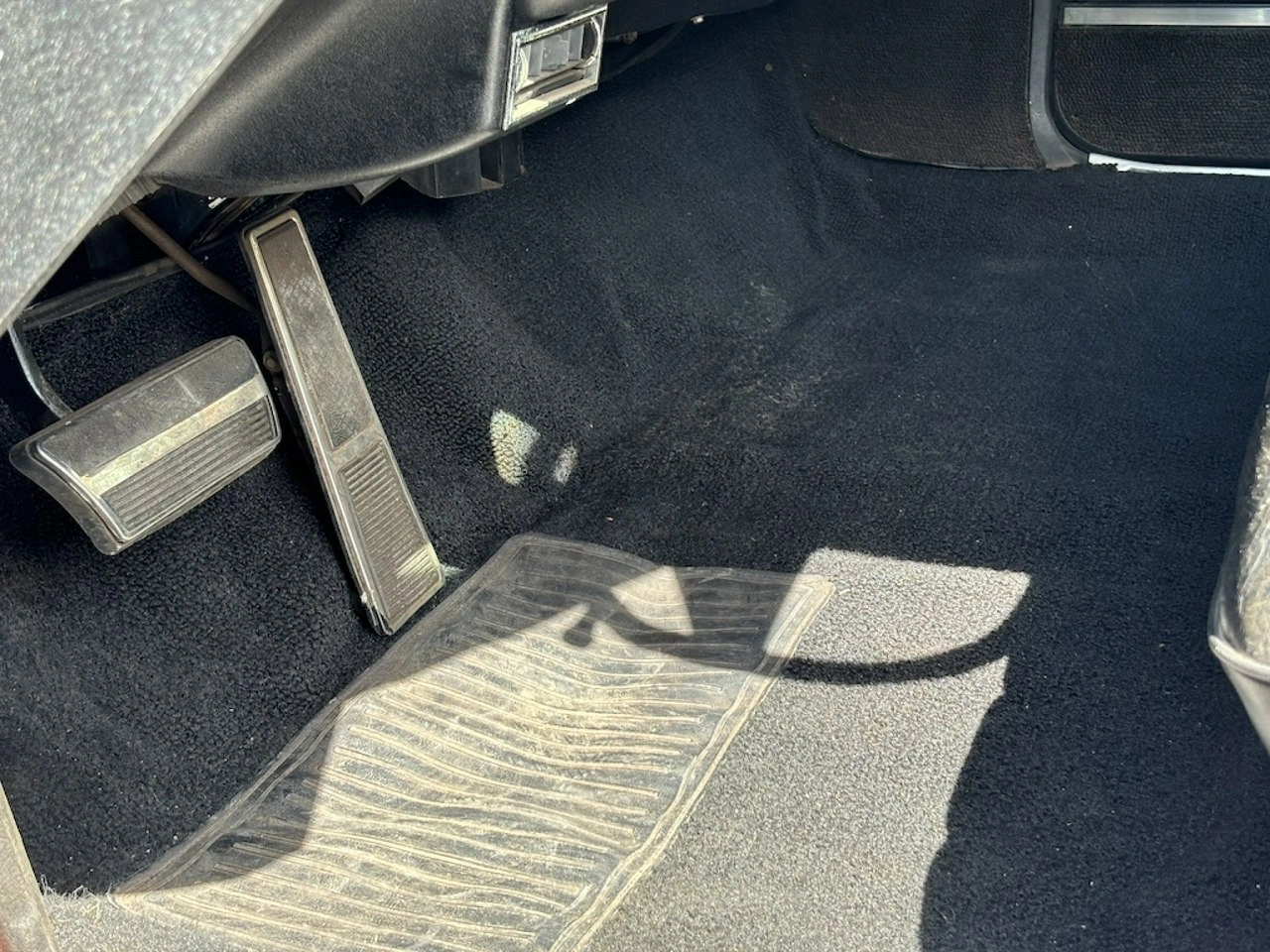 Oldsmobile Toronado - Zdjęcie 29