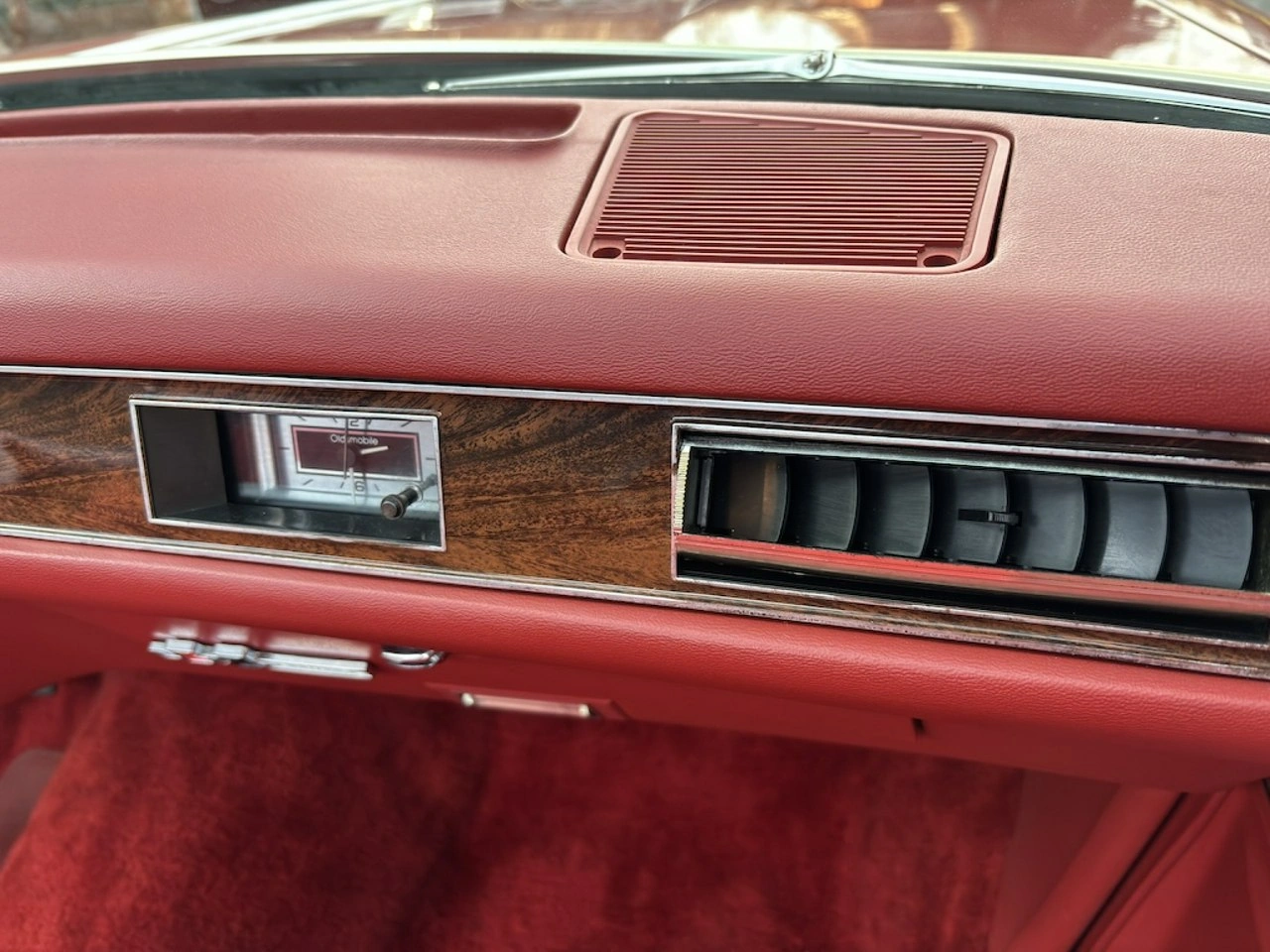 Oldsmobile Toronado - Zdjęcie 43