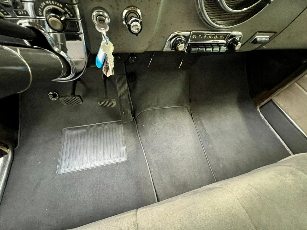 Pontiac Chieftain - Zdjęcie 54