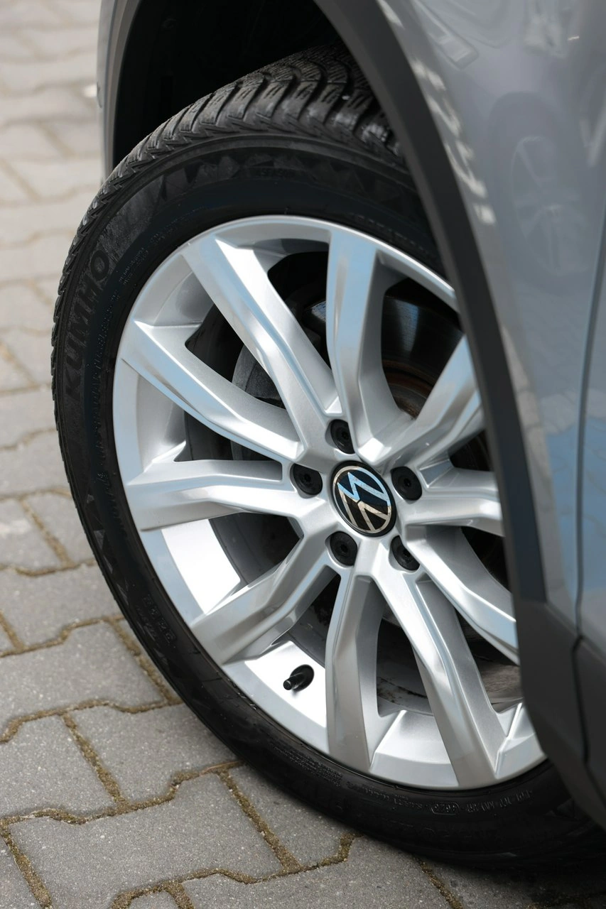 Volkswagen T-Roc - Zdjęcie 9