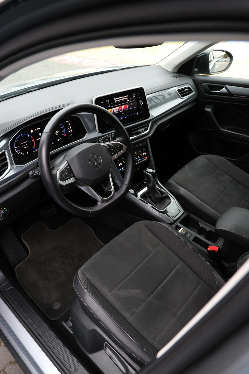Volkswagen T-Roc - Zdjęcie 10