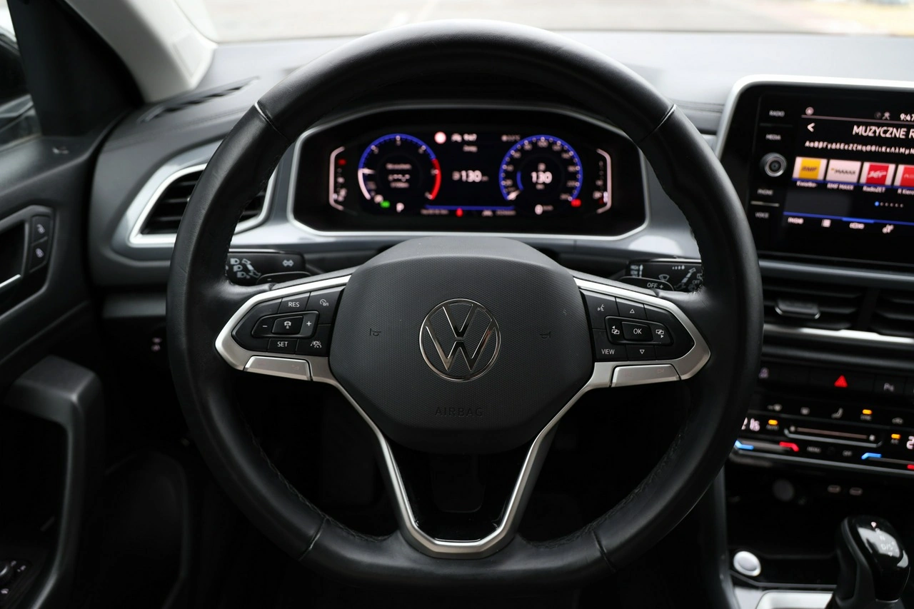 Volkswagen T-Roc - Zdjęcie 11