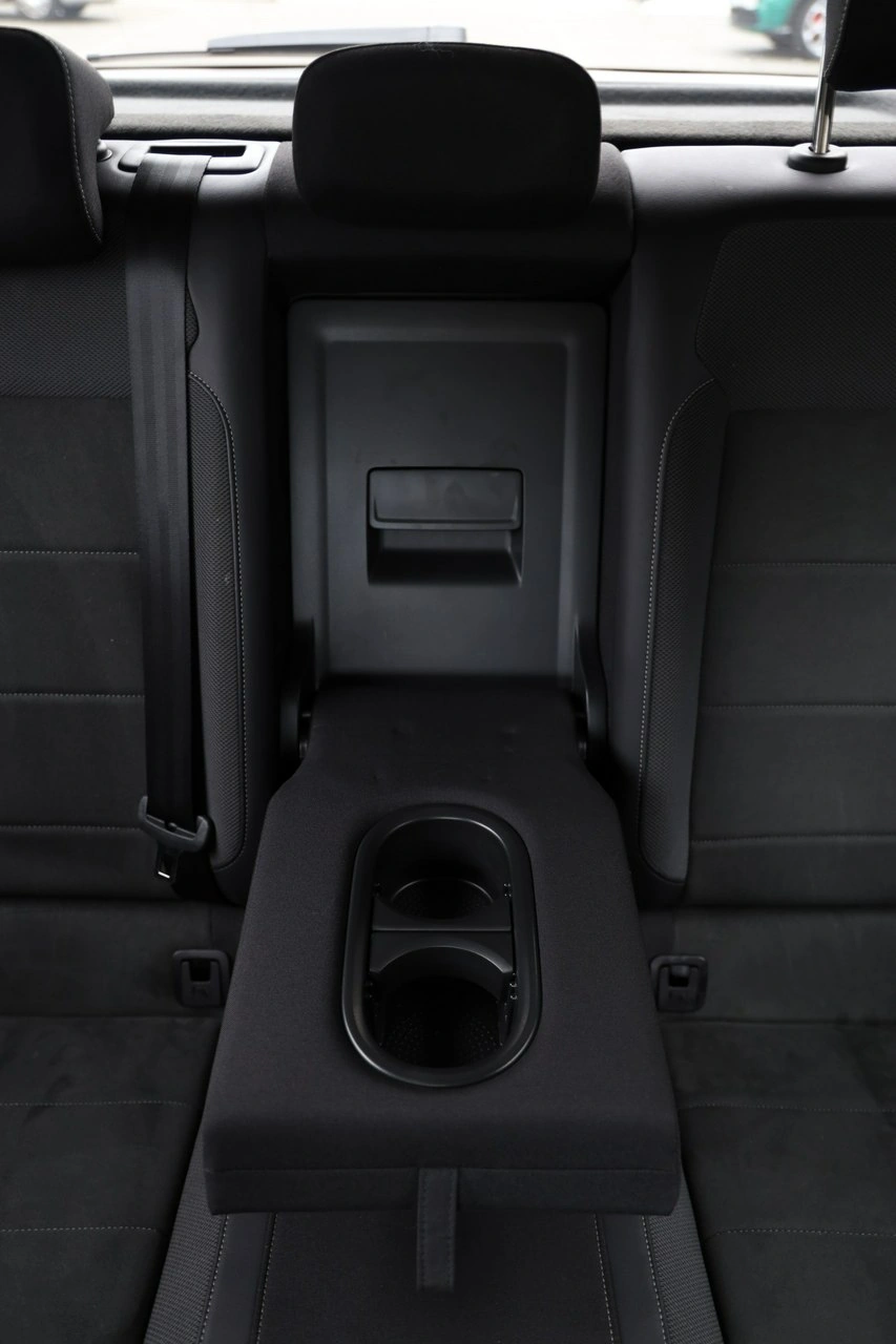 Volkswagen T-Roc - Zdjęcie 20