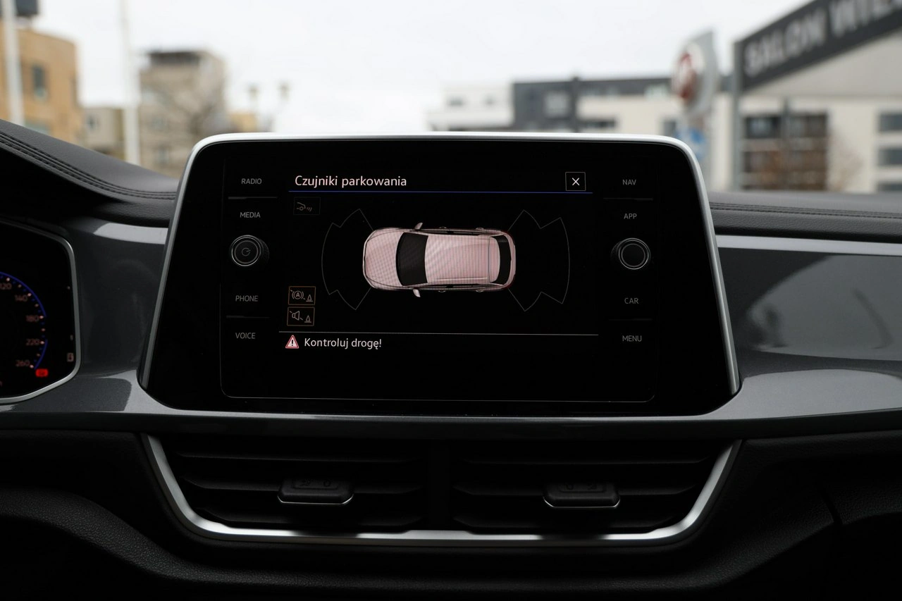 Volkswagen T-Roc - Zdjęcie 21