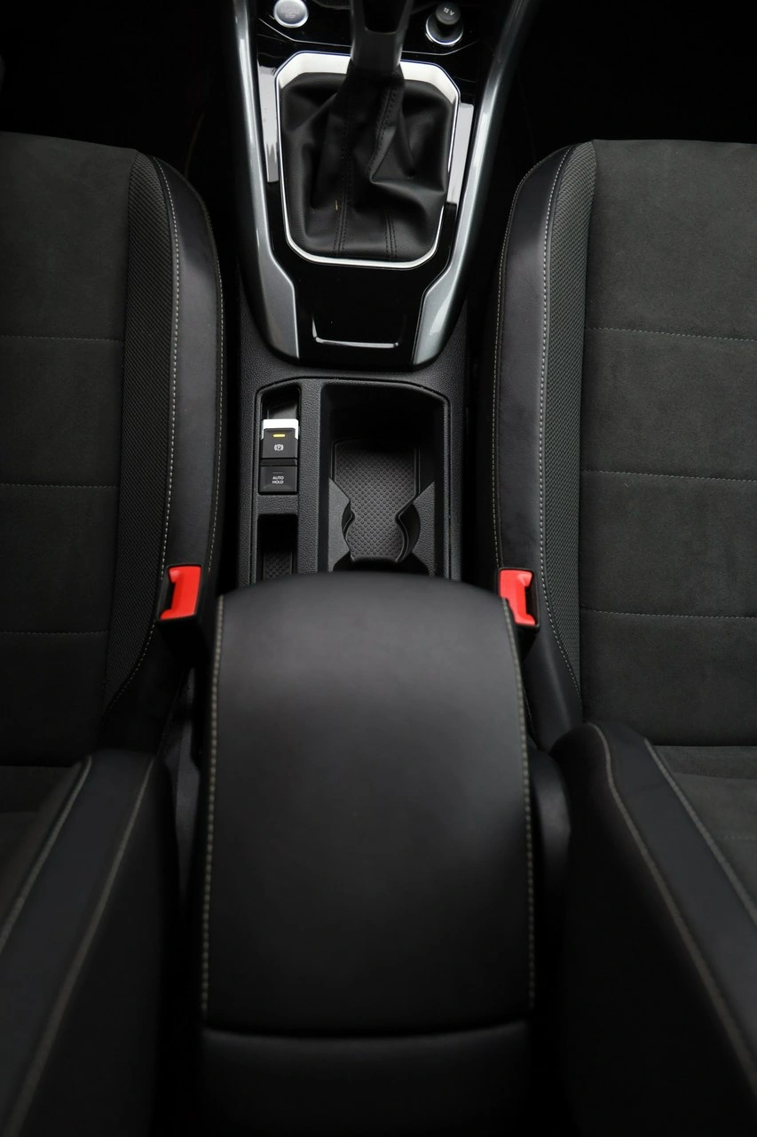 Volkswagen T-Roc - Zdjęcie 22