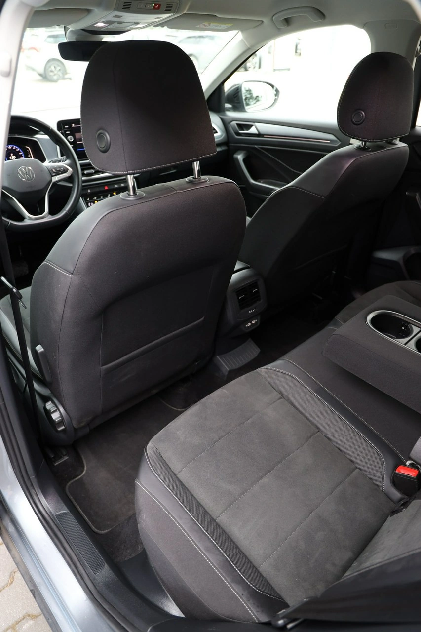 Volkswagen T-Roc - Zdjęcie 24