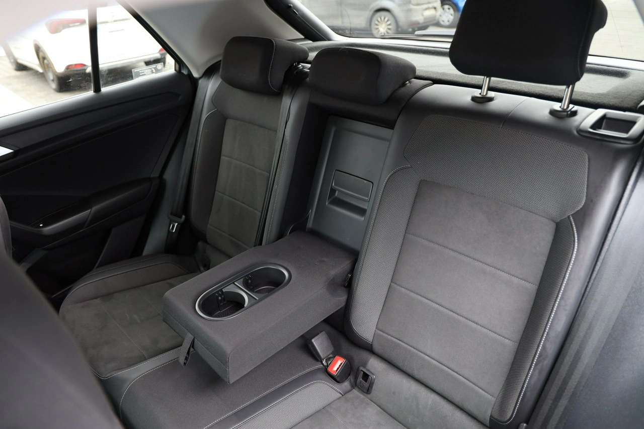 Volkswagen T-Roc - Zdjęcie 25