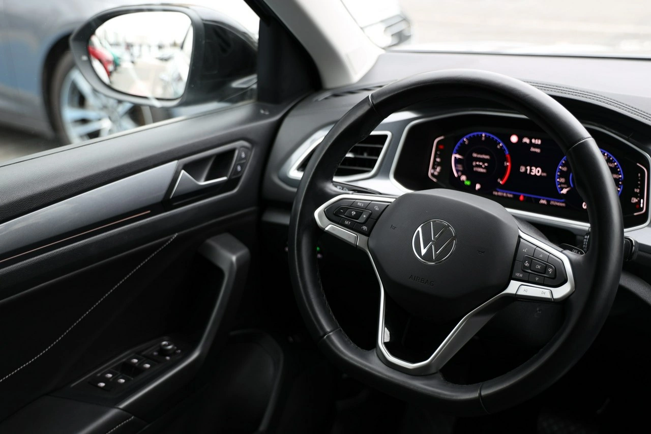 Volkswagen T-Roc - Zdjęcie 31