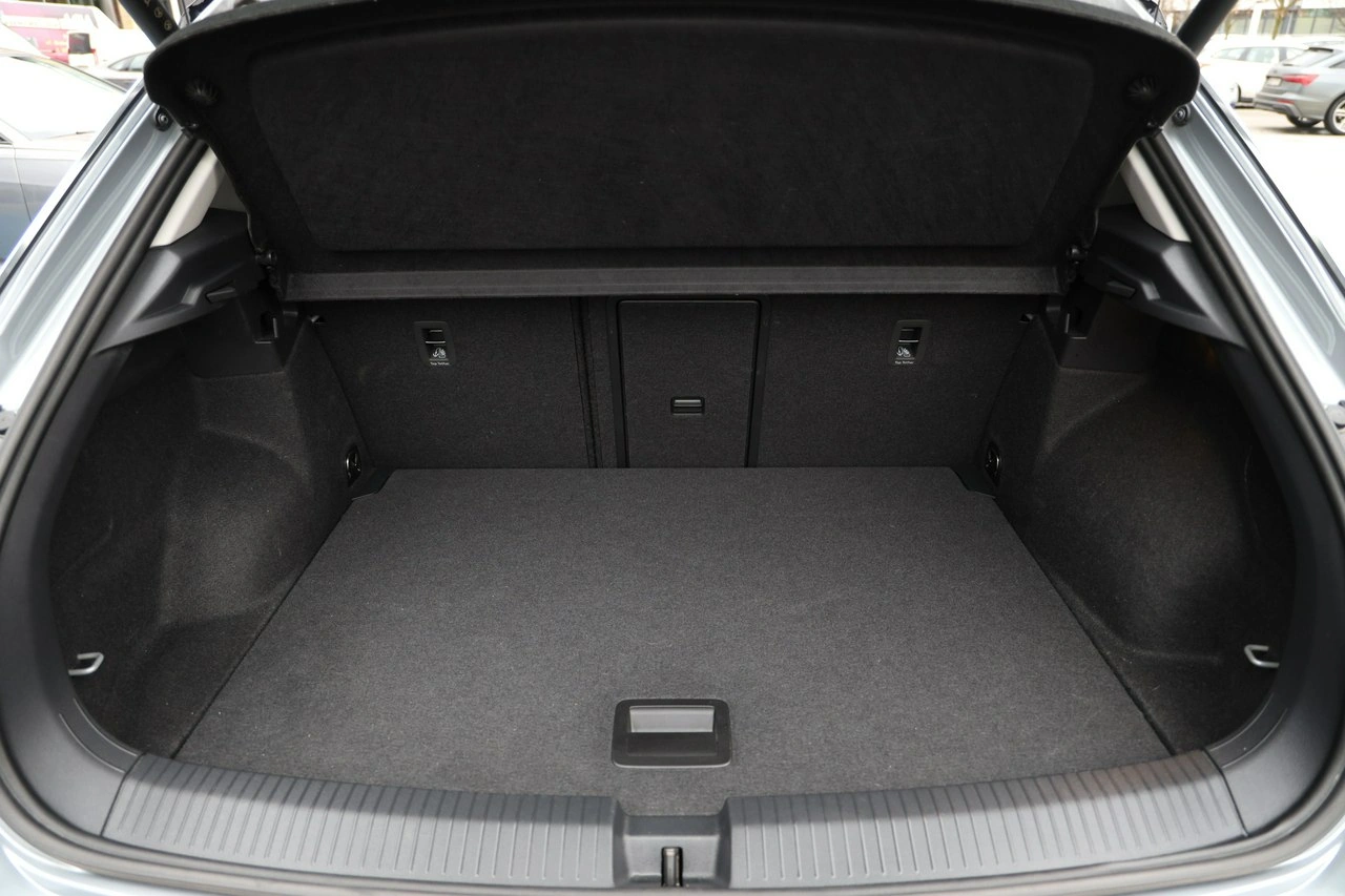 Volkswagen T-Roc - Zdjęcie 34