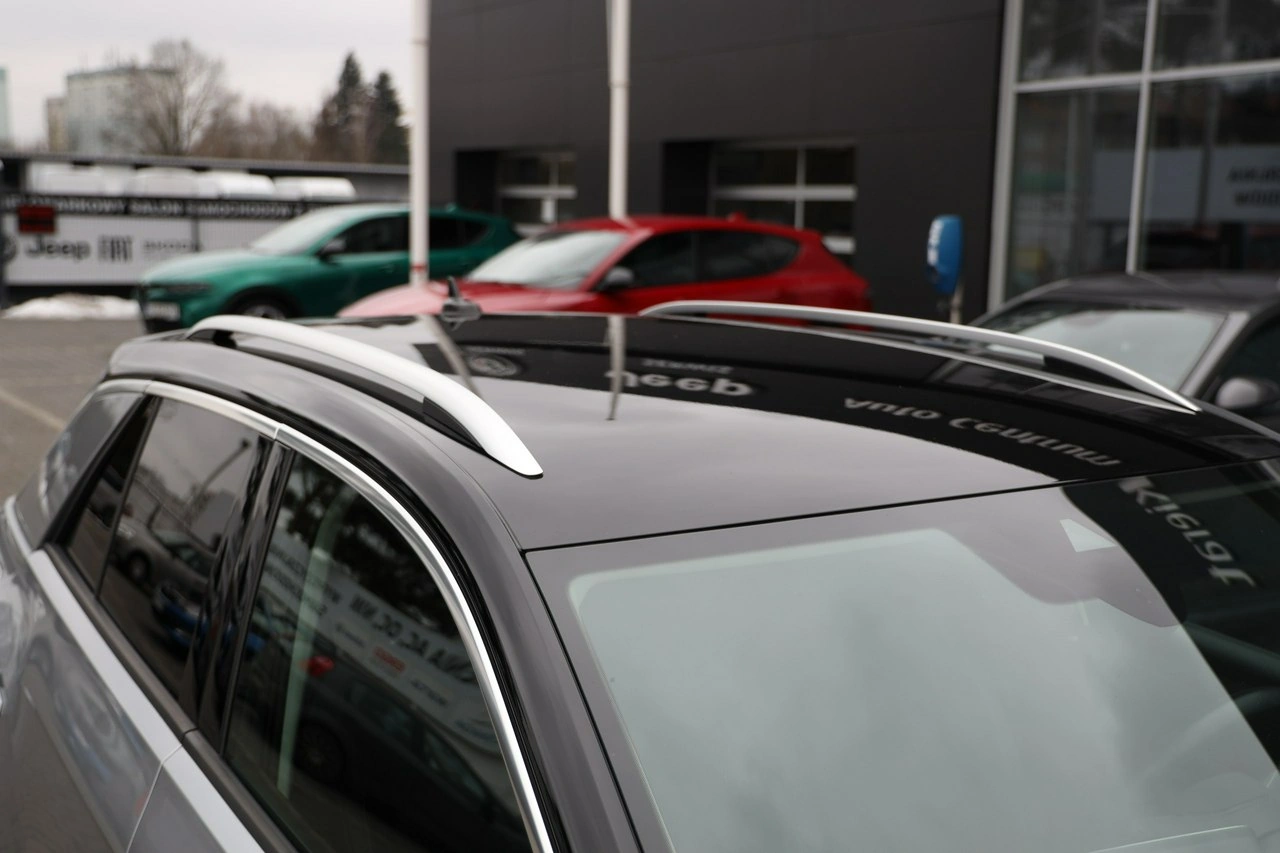 Volkswagen T-Roc - Zdjęcie 36