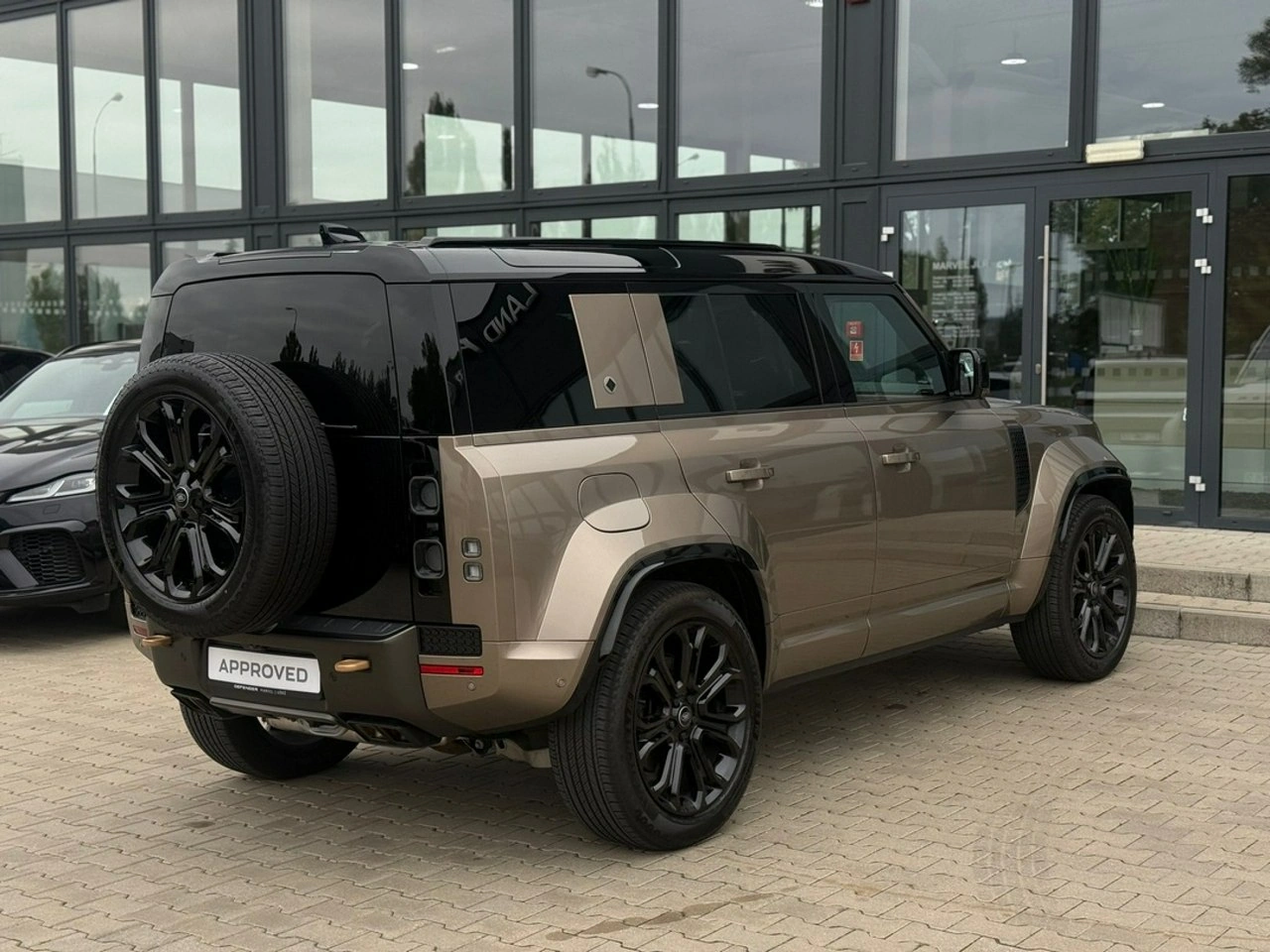 Land Rover Defender - Zdjęcie 3