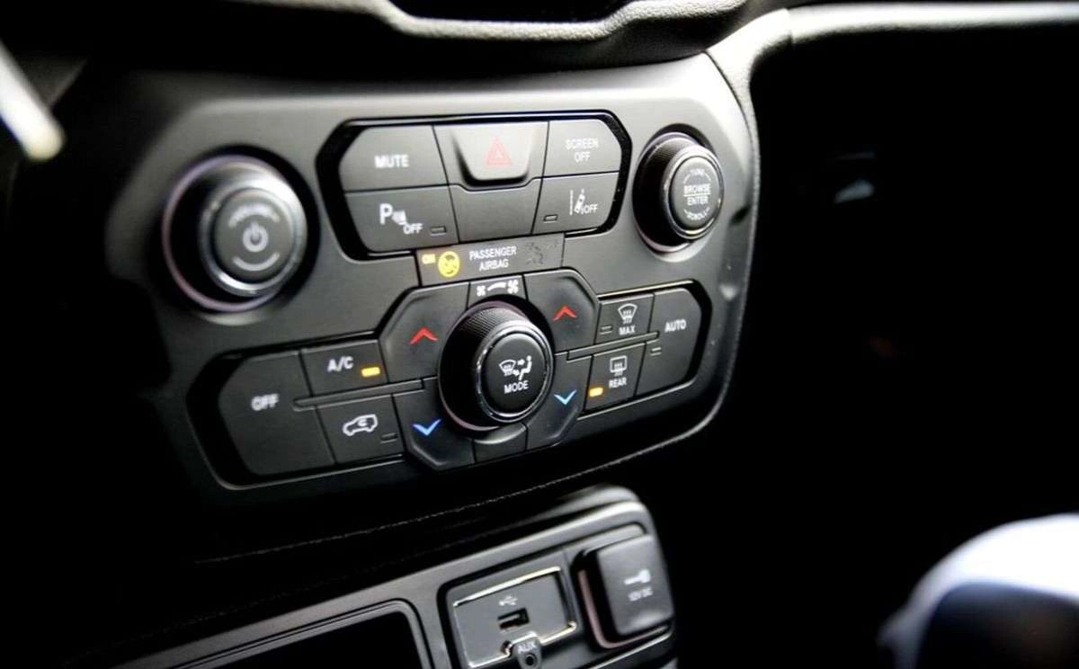 Jeep Renegade - Zdjęcie 12