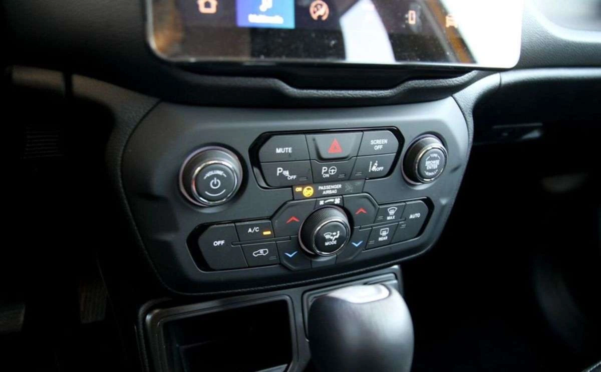 Jeep Renegade - Zdjęcie 13