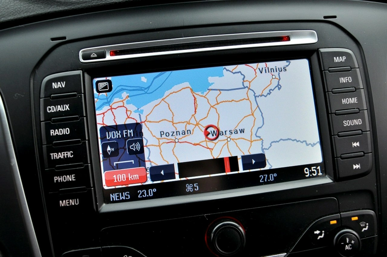 Ford Mondeo - Zdjęcie 24