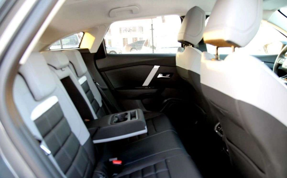 Citroën C4 - Zdjęcie 21