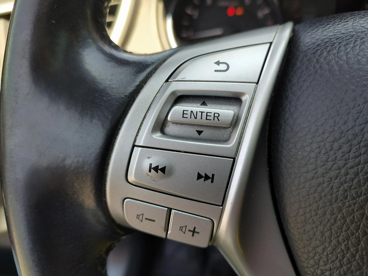 Nissan Qashqai - Zdjęcie 16