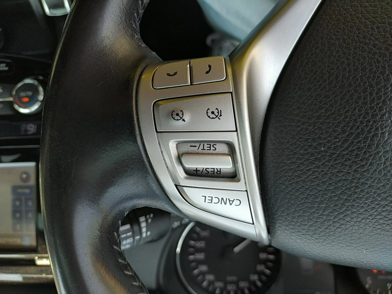 Nissan Qashqai - Zdjęcie 17