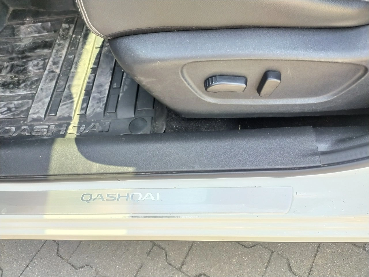 Nissan Qashqai - Zdjęcie 22