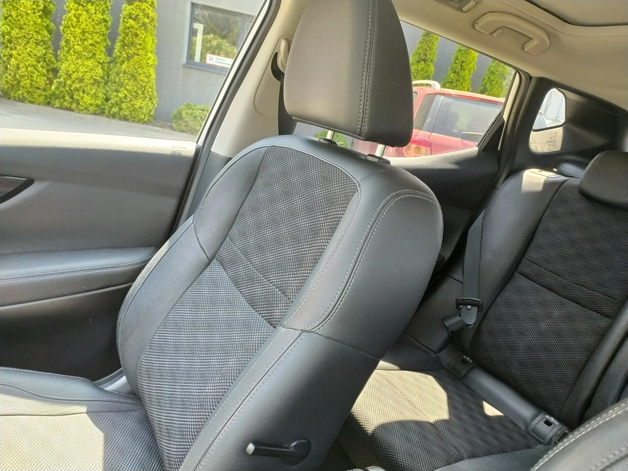 Nissan Qashqai - Zdjęcie 14