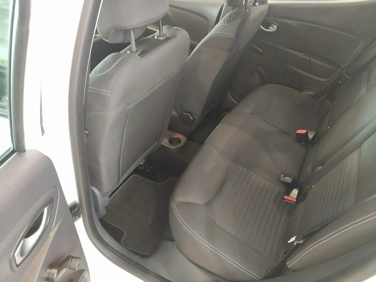 Renault Clio - Zdjęcie 8