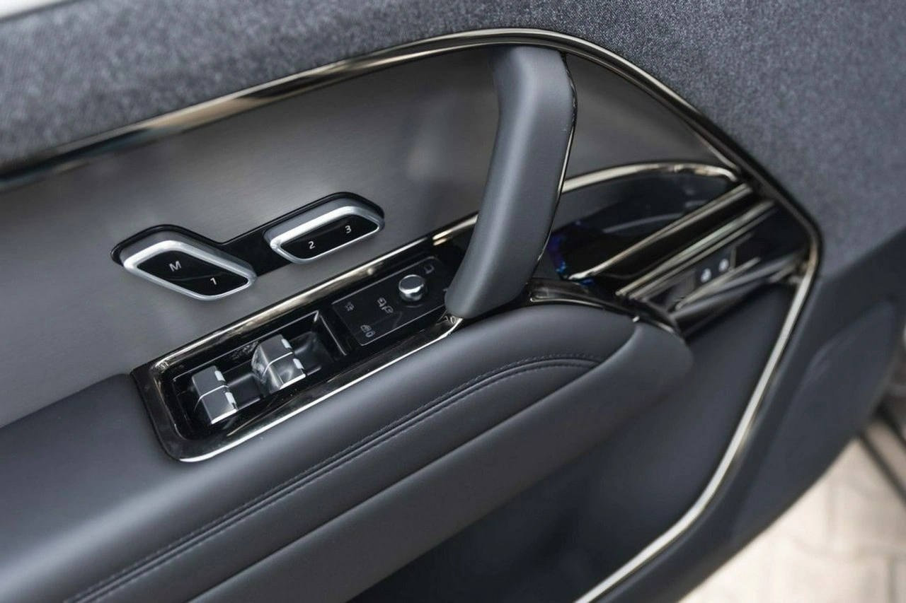 Land Rover Range Rover Sport - Zdjęcie 12