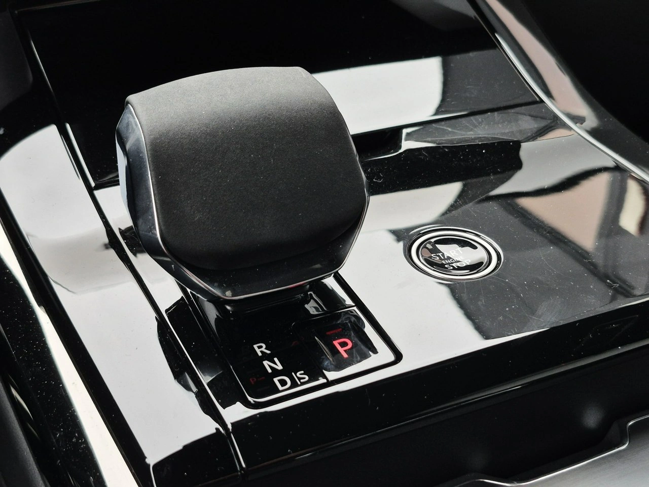 Land Rover Range Rover Sport - Zdjęcie 32