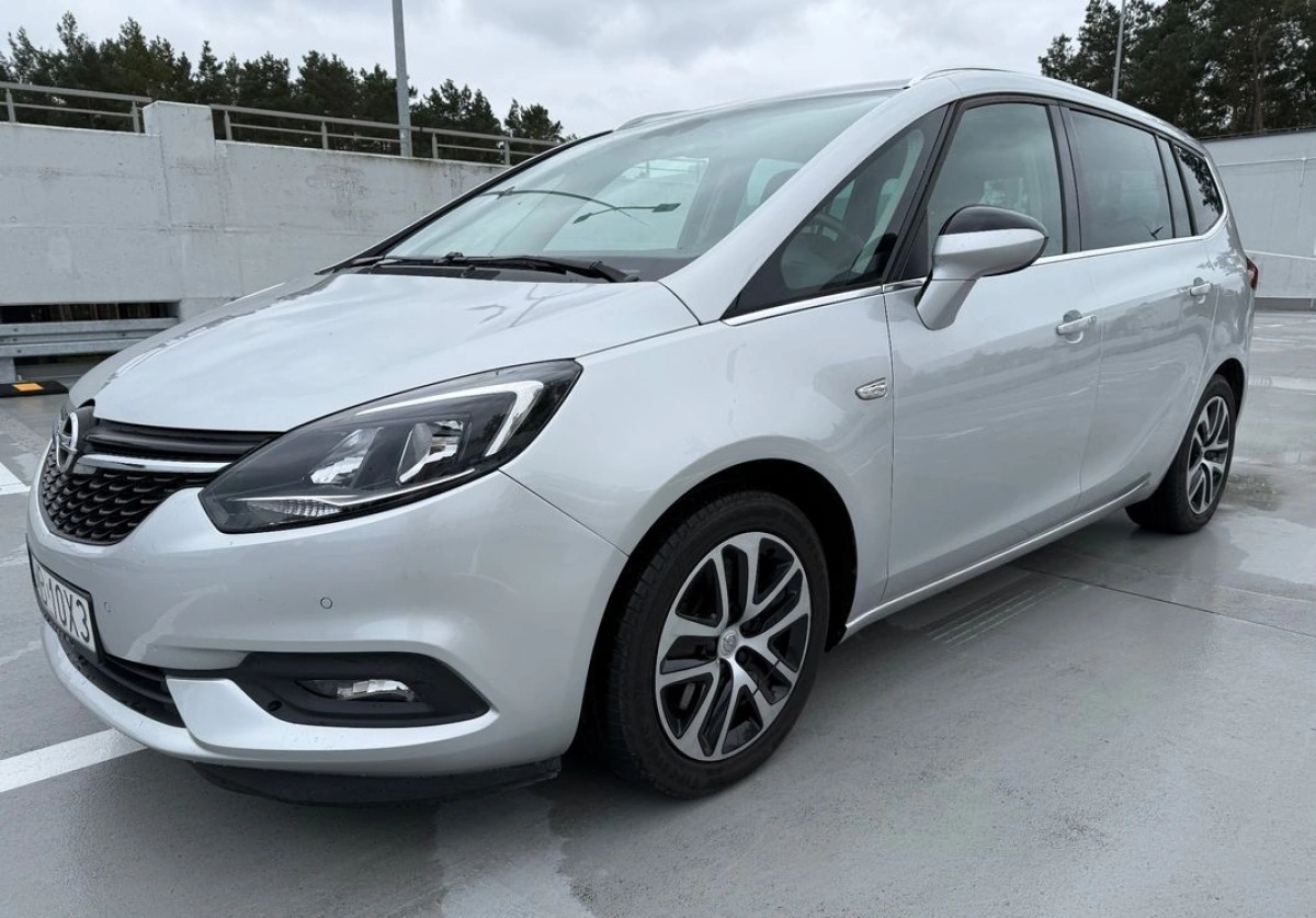 Opel Zafira - Zdjęcie 2