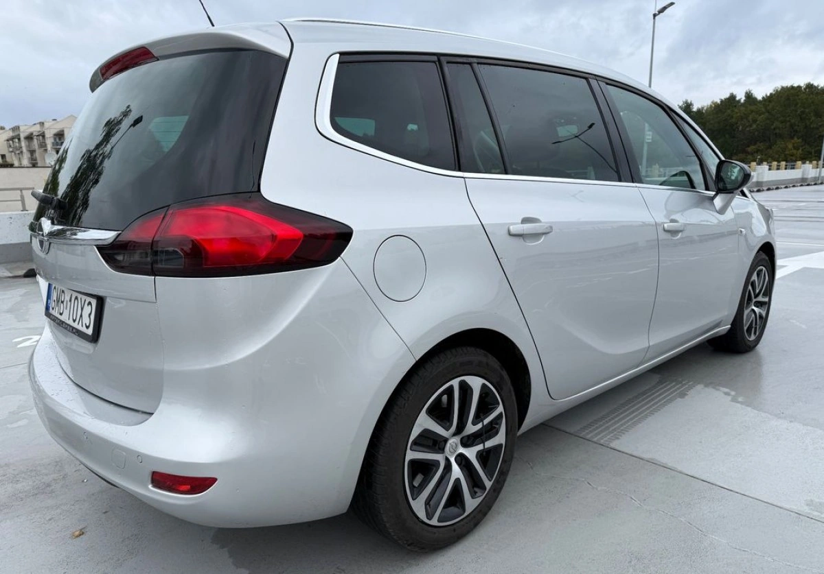 Opel Zafira - Zdjęcie 7