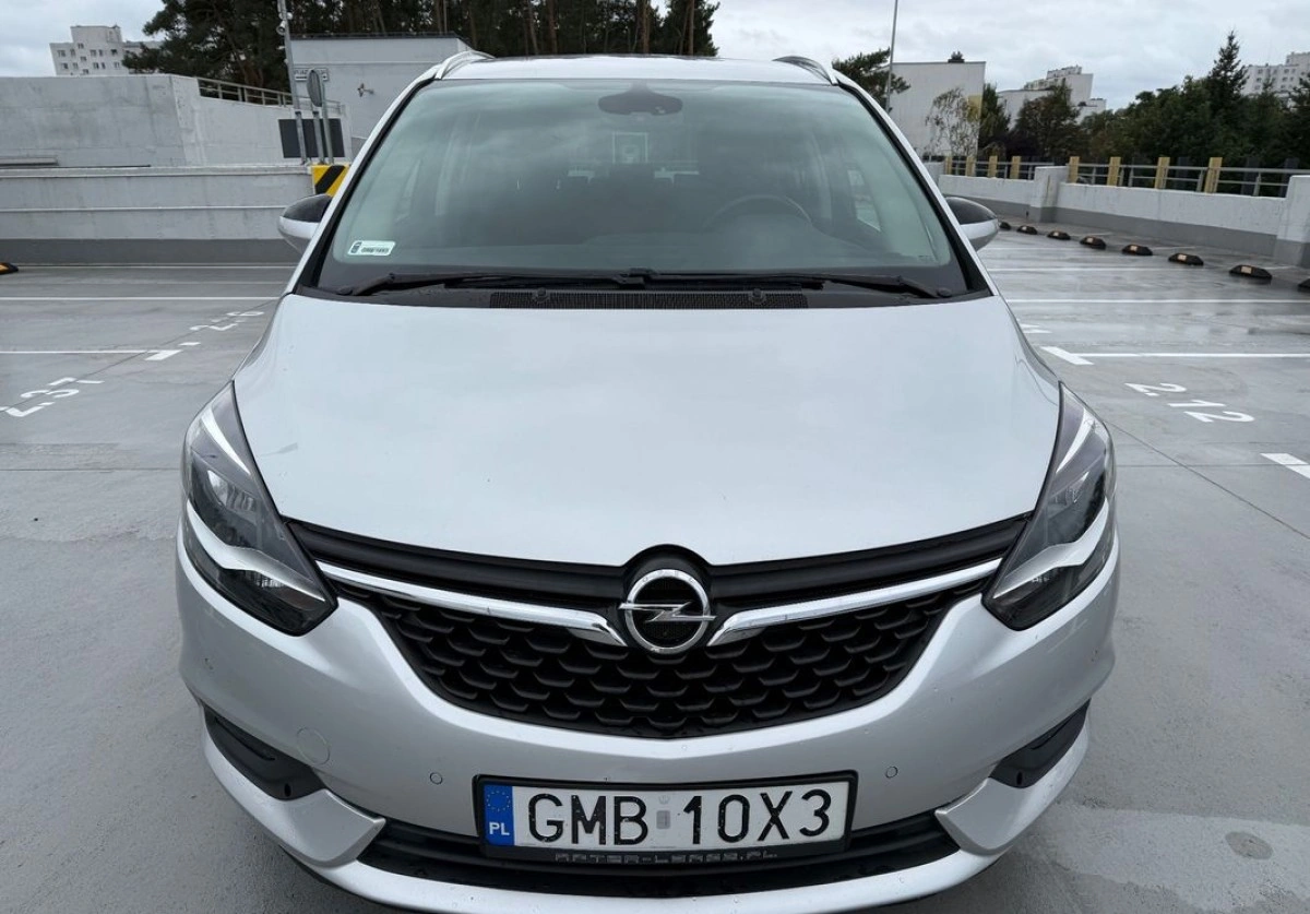 Opel Zafira - Zdjęcie 12