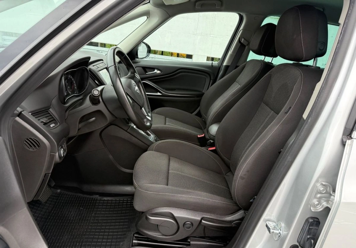 Opel Zafira - Zdjęcie 15