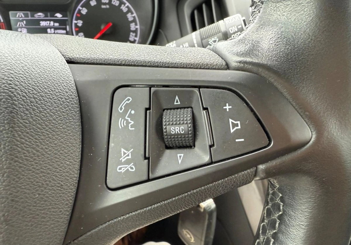 Opel Zafira - Zdjęcie 23