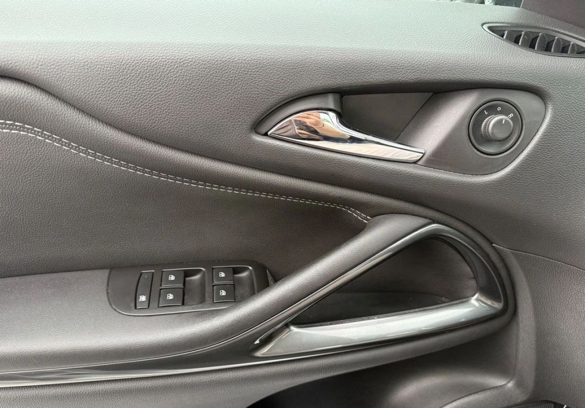 Opel Zafira - Zdjęcie 25