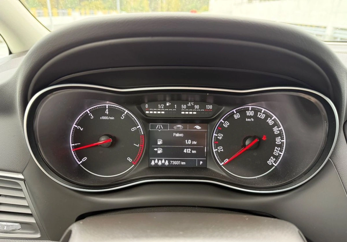 Opel Zafira - Zdjęcie 26