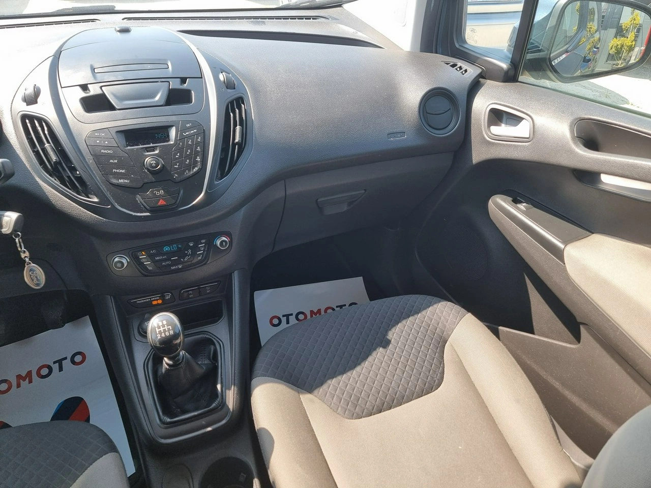 Ford Tourneo Courier - Zdjęcie 18