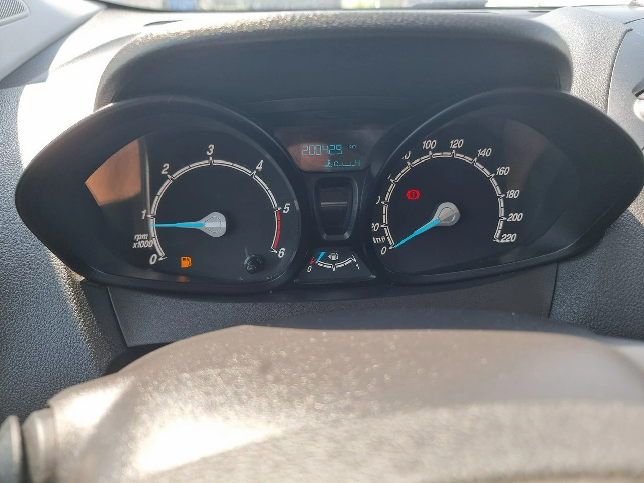 Ford Tourneo Courier - Zdjęcie 19