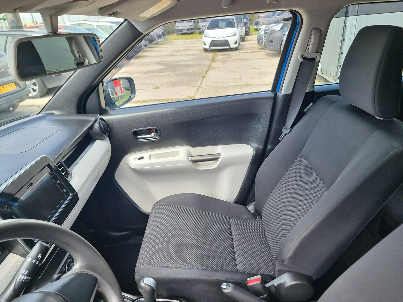 Suzuki Ignis - Zdjęcie 10