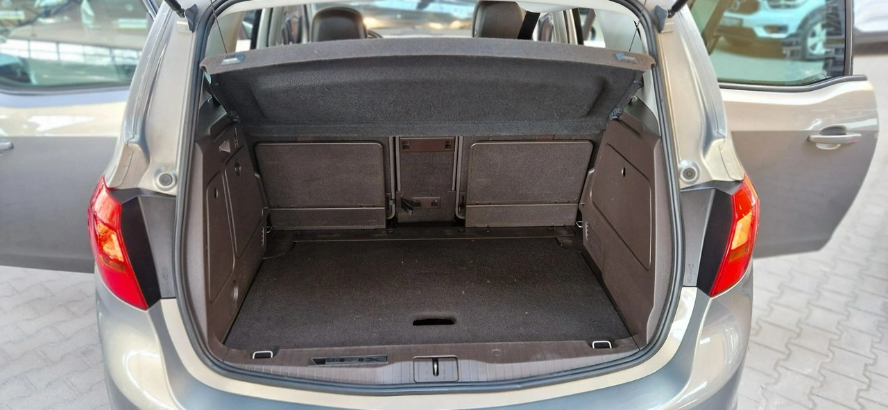 Opel Meriva - Zdjęcie 15