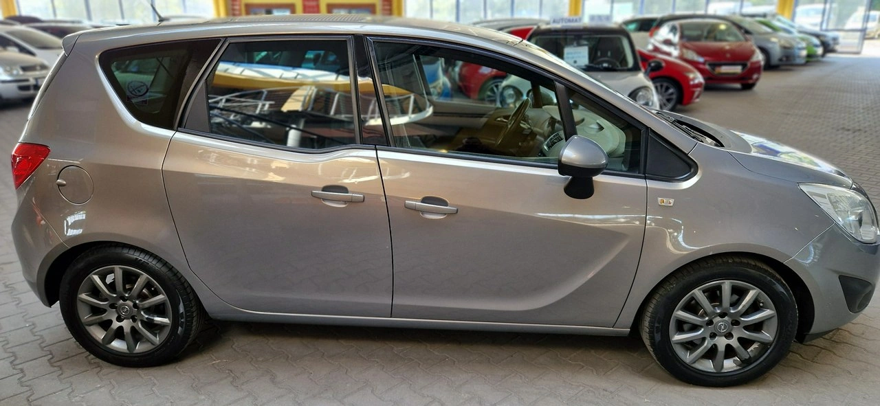 Opel Meriva - Zdjęcie 8