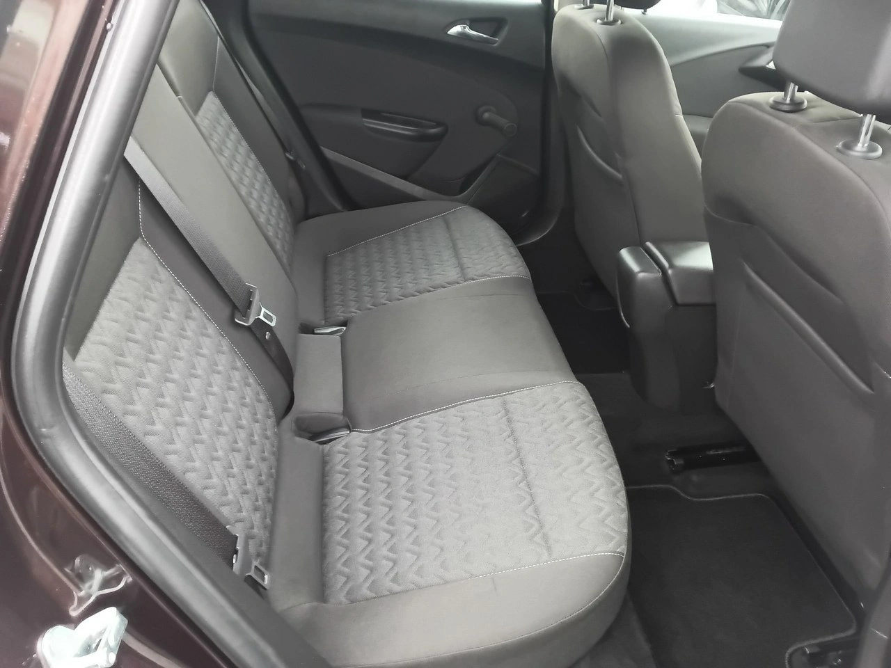 Opel Astra - Zdjęcie 12