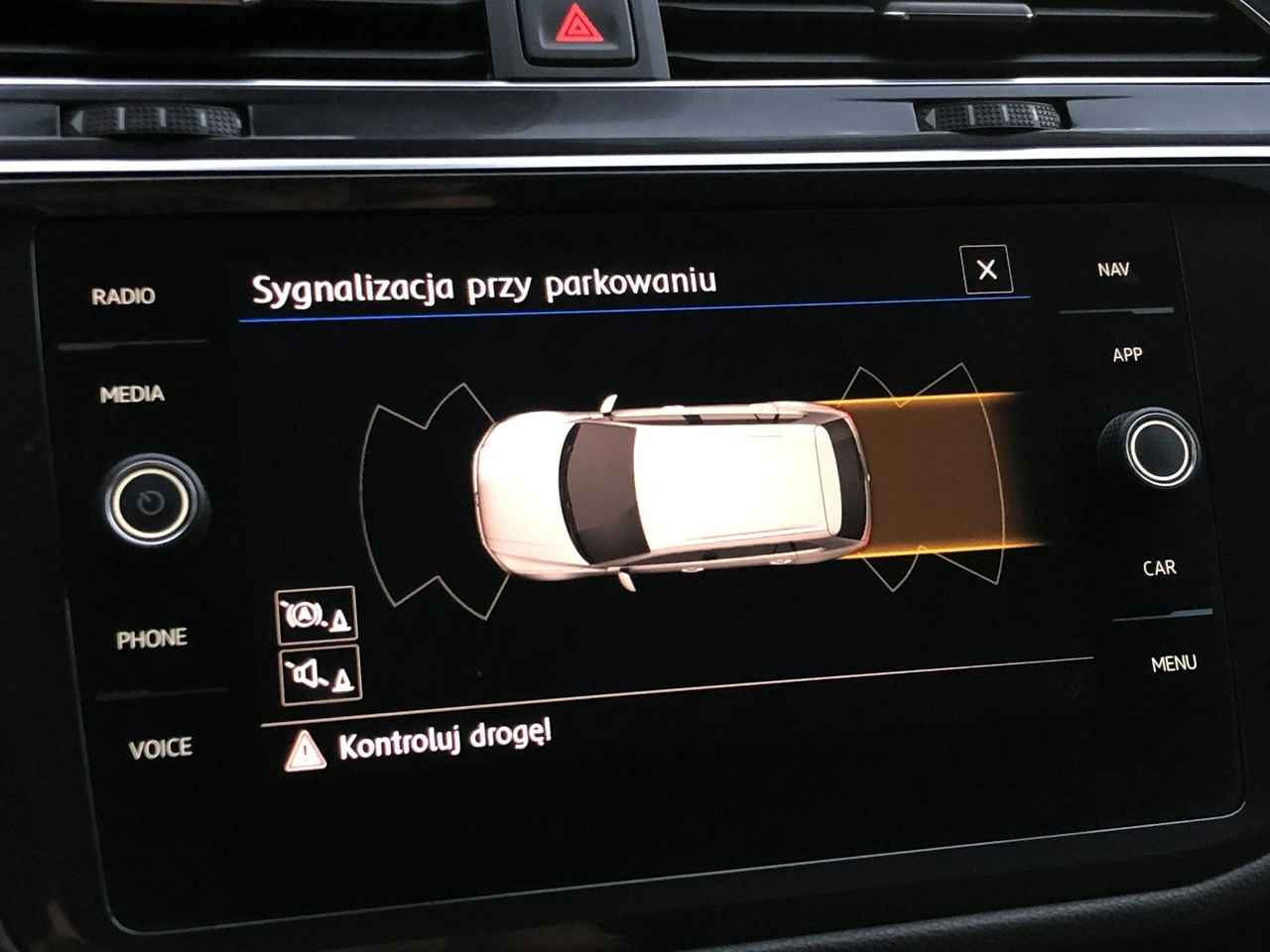 Volkswagen Tiguan - Zdjęcie 22