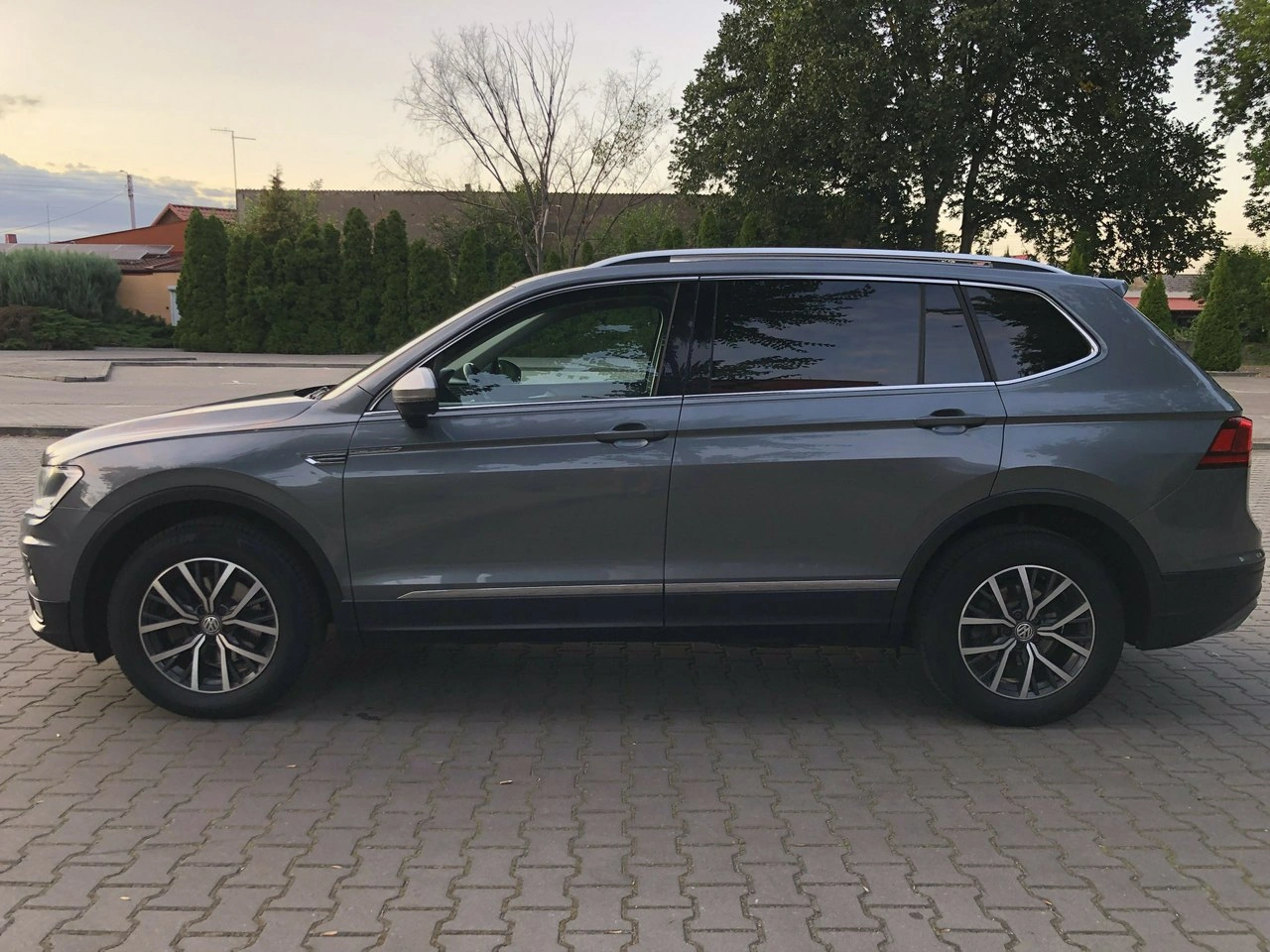 Volkswagen Tiguan - Zdjęcie 1
