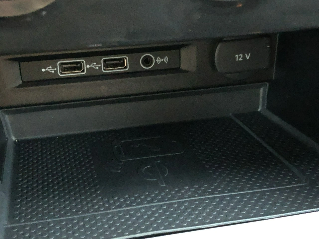 Volkswagen Tiguan - Zdjęcie 39