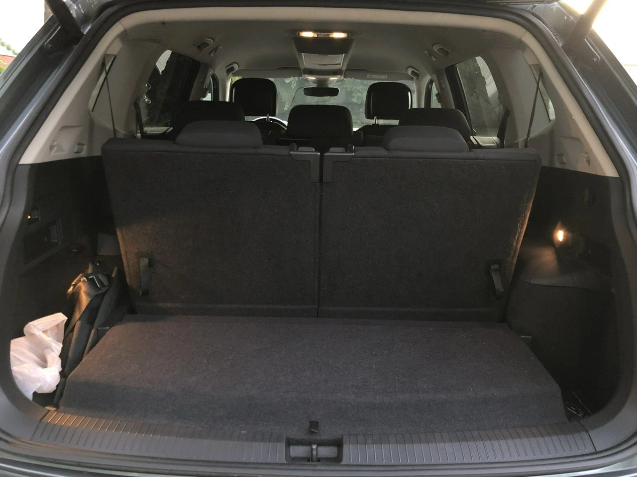 Volkswagen Tiguan Allspace - Zdjęcie 13