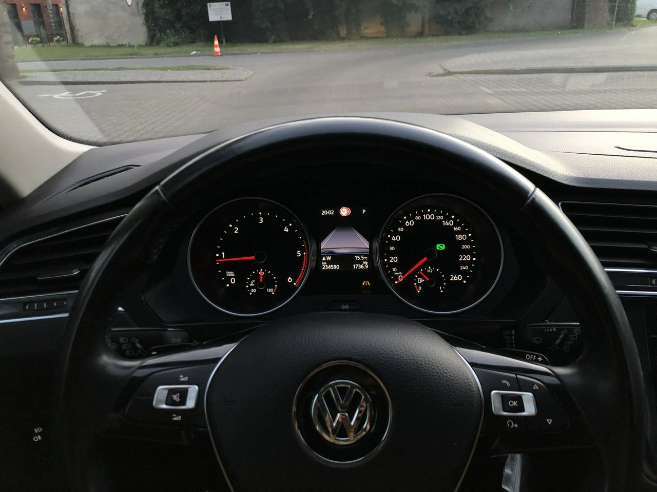 Volkswagen Tiguan Allspace - Zdjęcie 17
