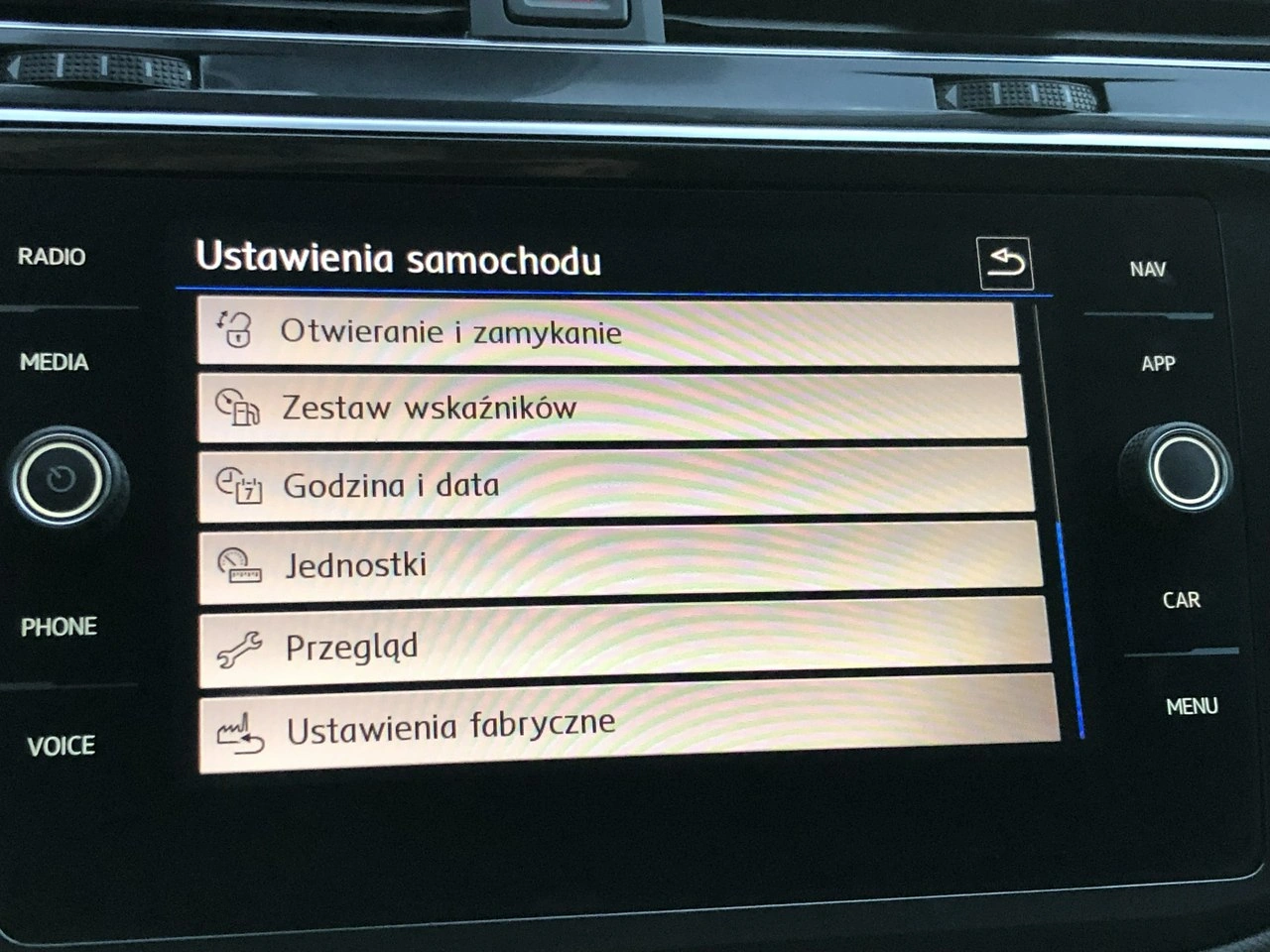 Volkswagen Tiguan Allspace - Zdjęcie 26