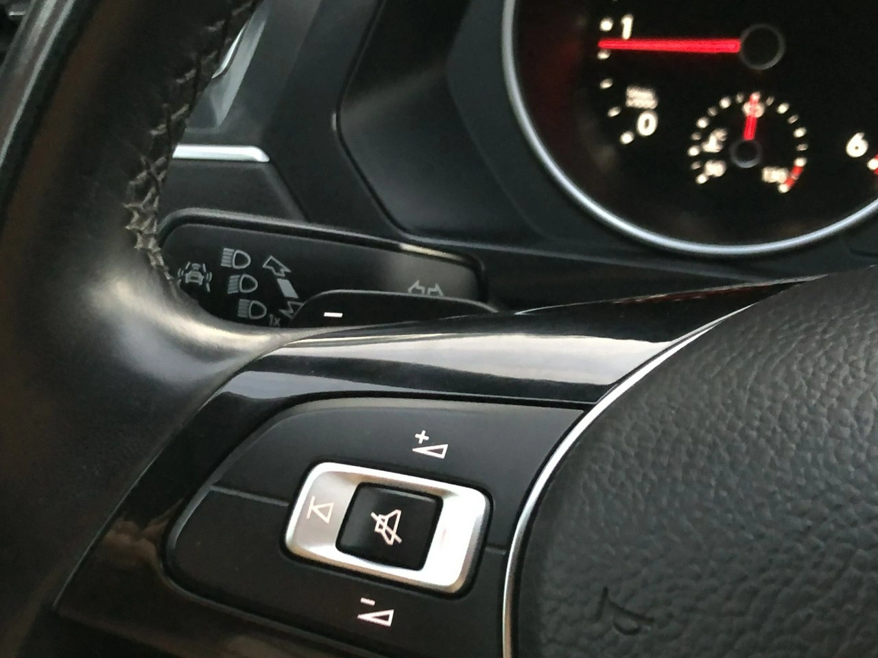 Volkswagen Tiguan Allspace - Zdjęcie 32