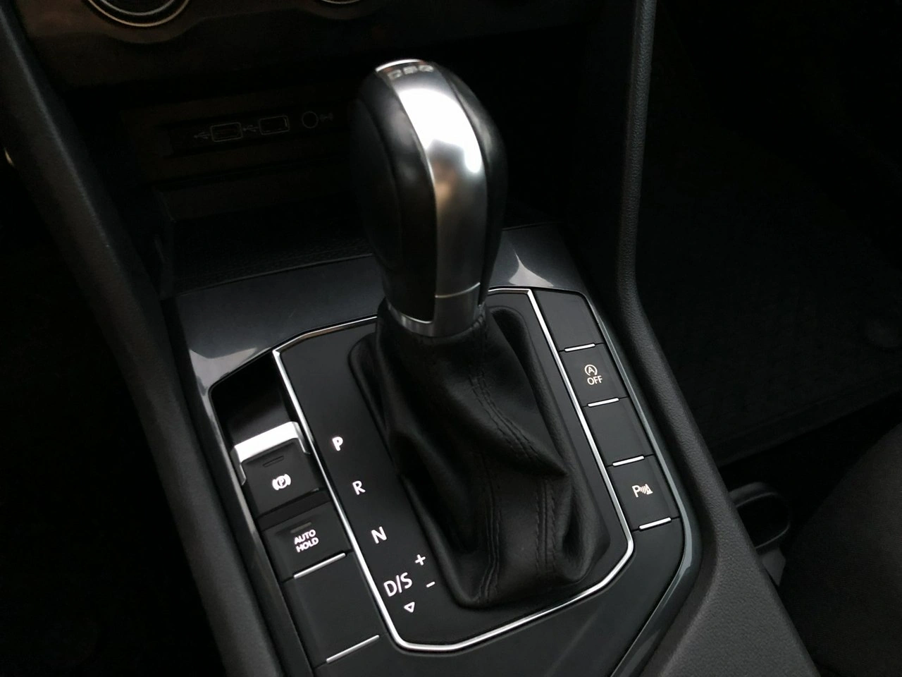 Volkswagen Tiguan Allspace - Zdjęcie 39