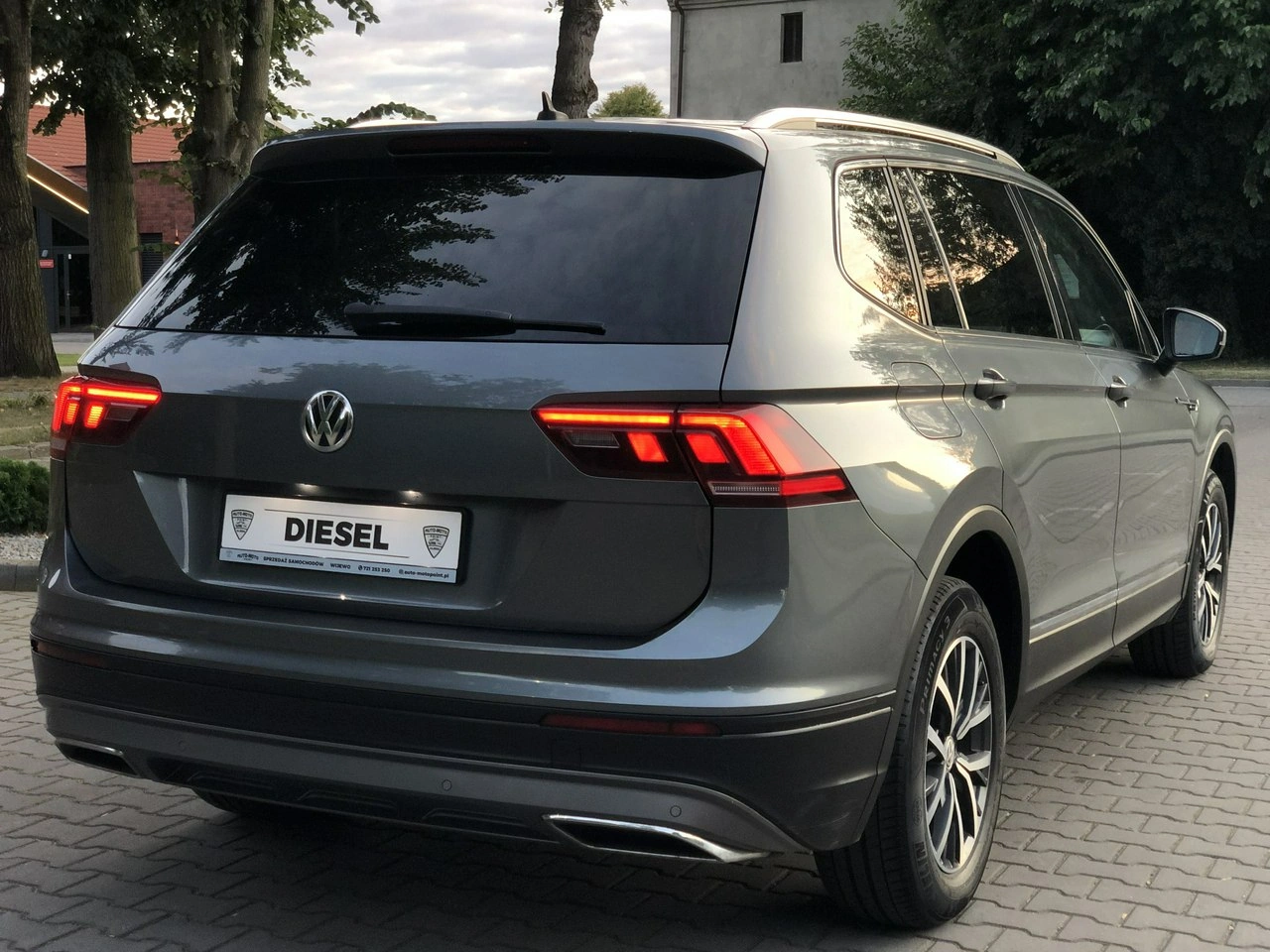 Volkswagen Tiguan Allspace - Zdjęcie 3