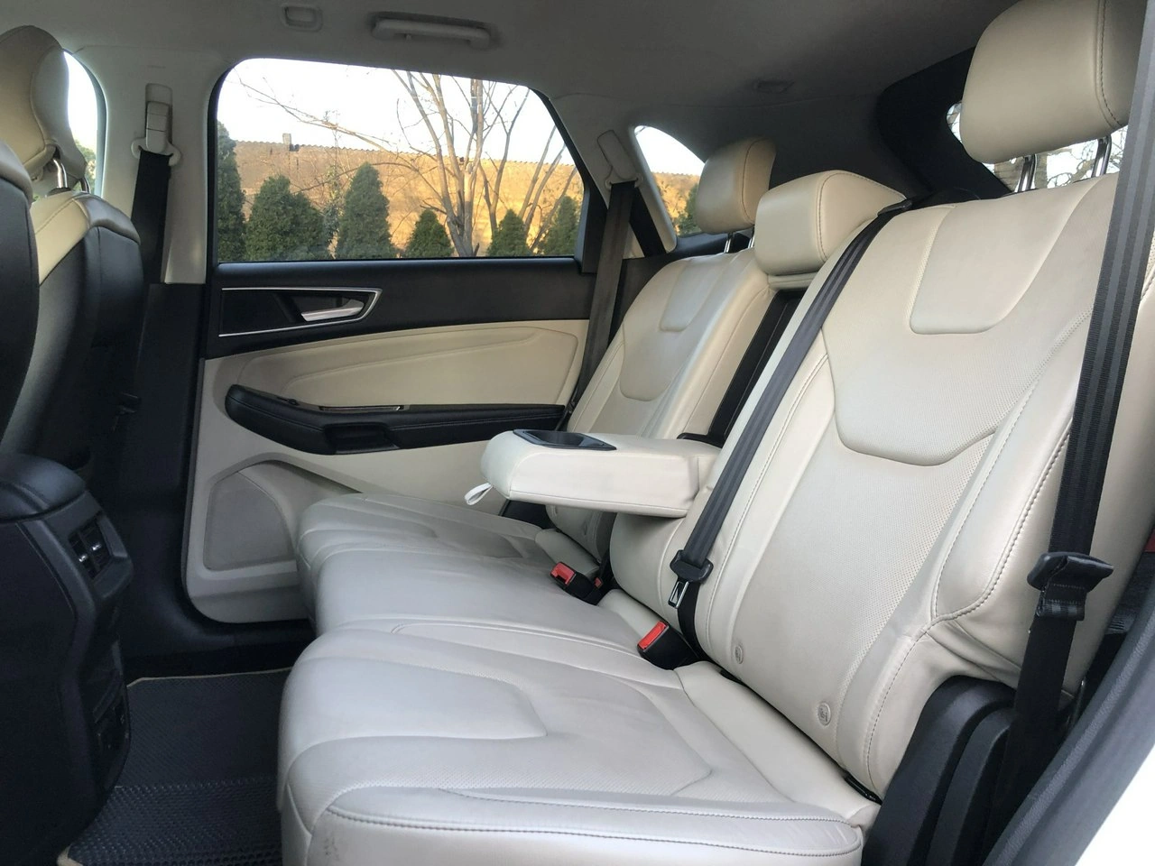 Ford Edge - Zdjęcie 13